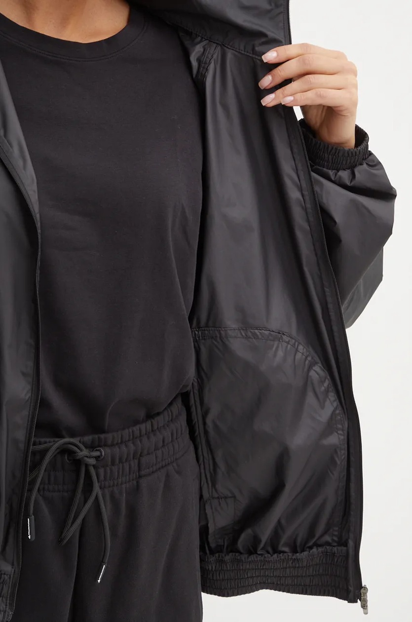 MAJESTAです adidas by Stella McCartney wiatrówka kolor czarny