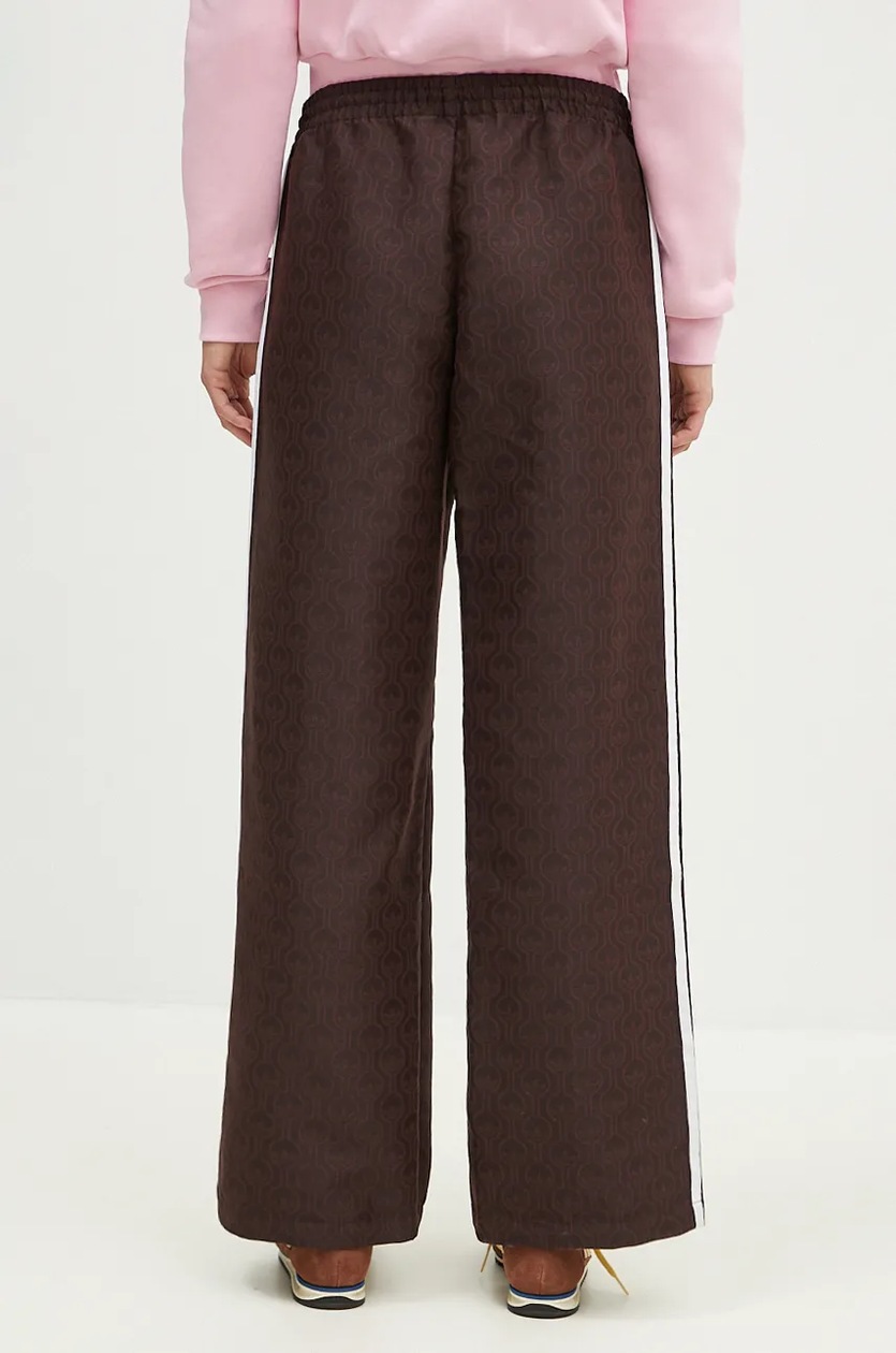 □adidas□ 70s oversized track pants brown JN8304 Adidas 70s □adidas□ 70s oversized track pants brown JN8304 Adidas 70s