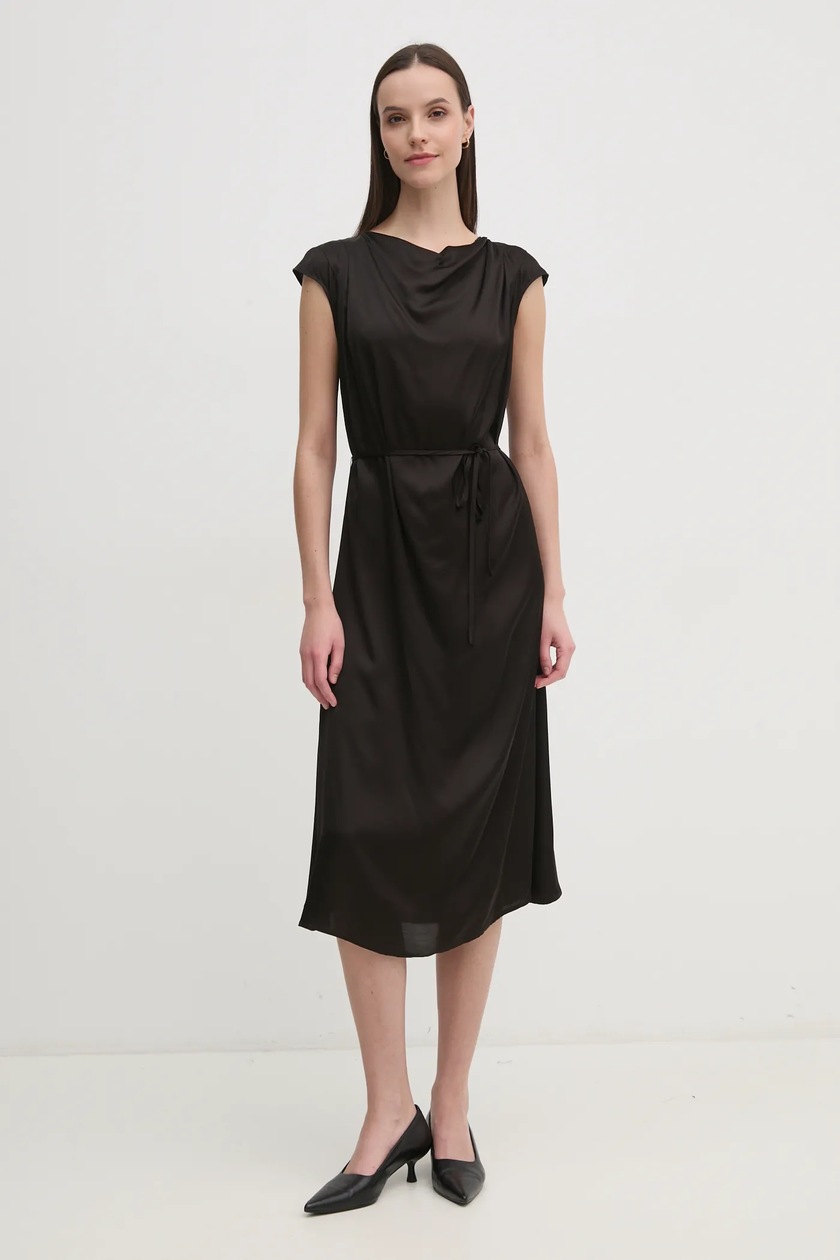 Haljina United Colors of Benetton boja: crna, midi, širi se prema