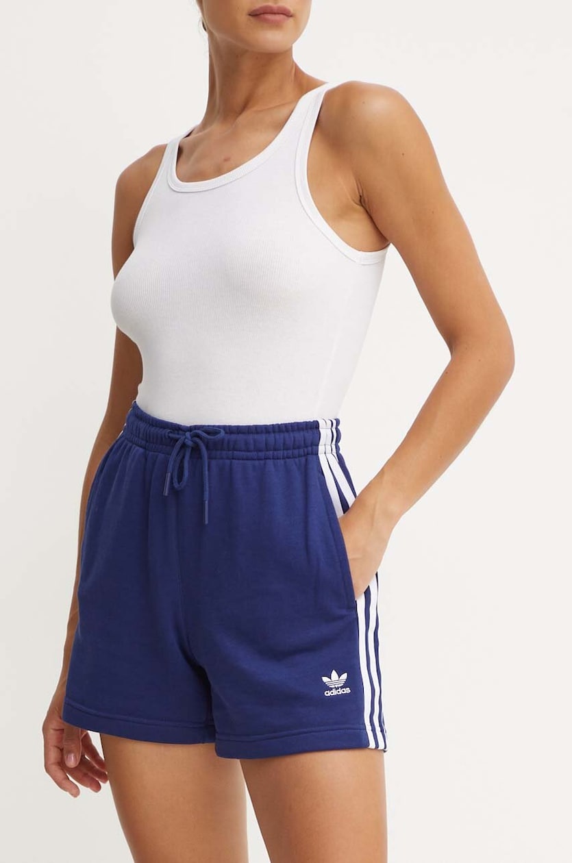adidas Originals szorty damskie kolor granatowy z aplikacją