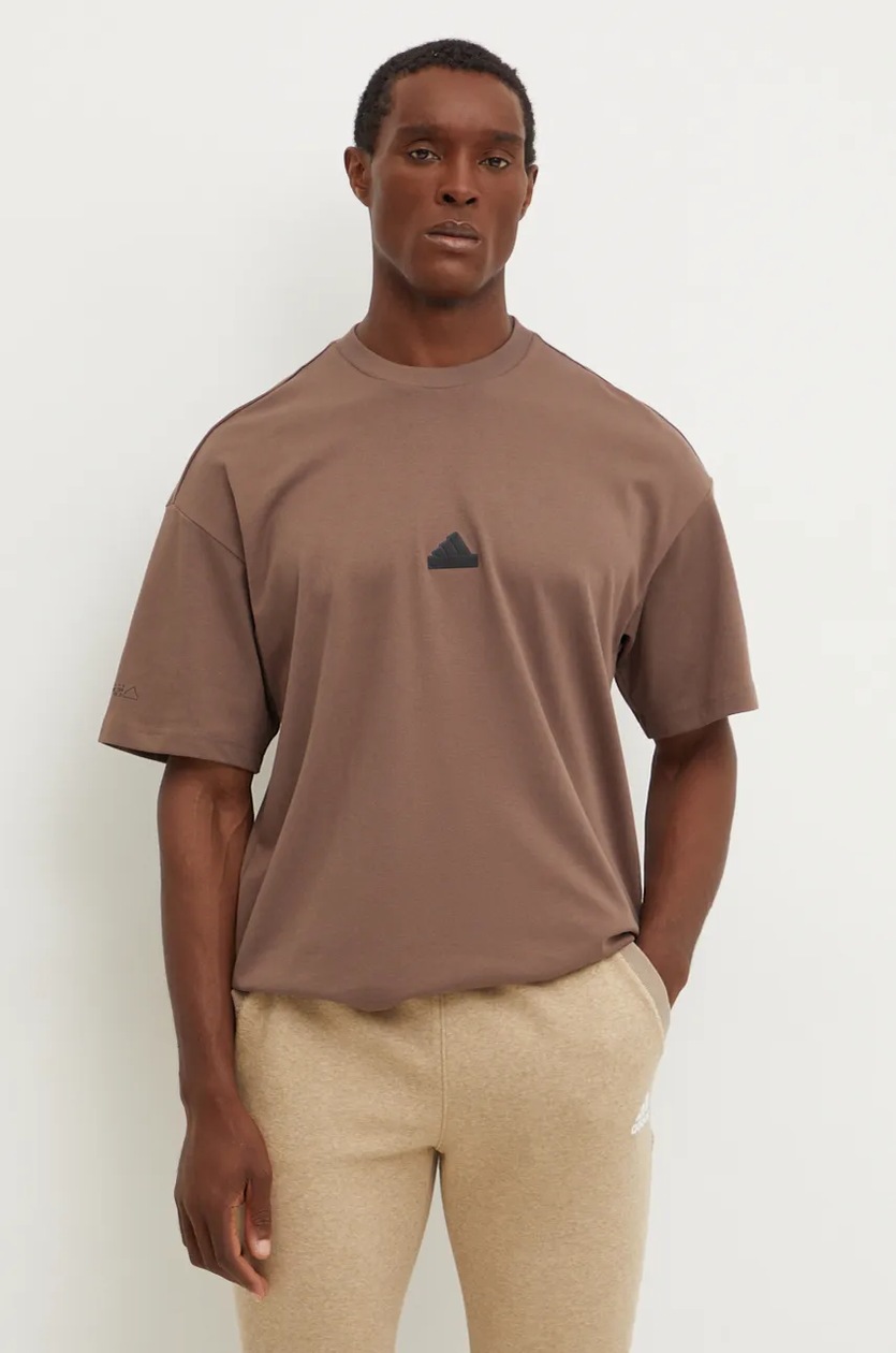 Adidas t shirt uomo marrone on sale