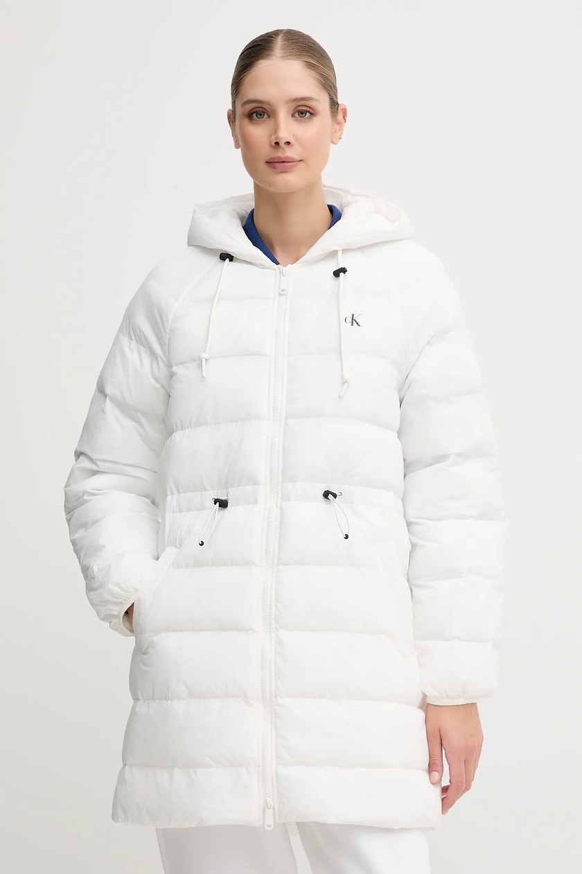 新品✨ 大人気ホワイト✨JENNEコットンビッグリボンカサブランカ Куртка Calvin Klein Jeans женская цвет белый зимняя J20J224122