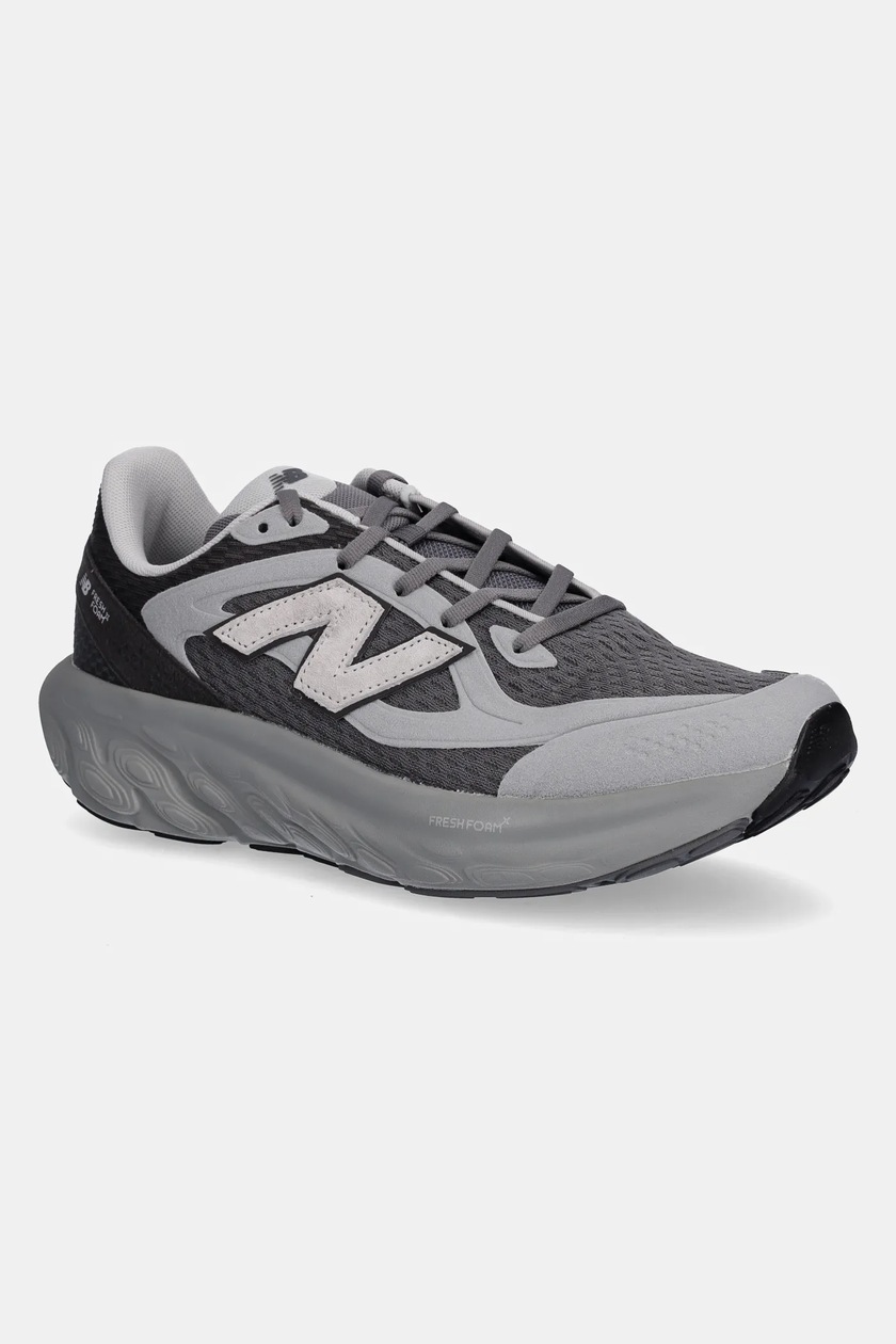 New Balance 2002R 
