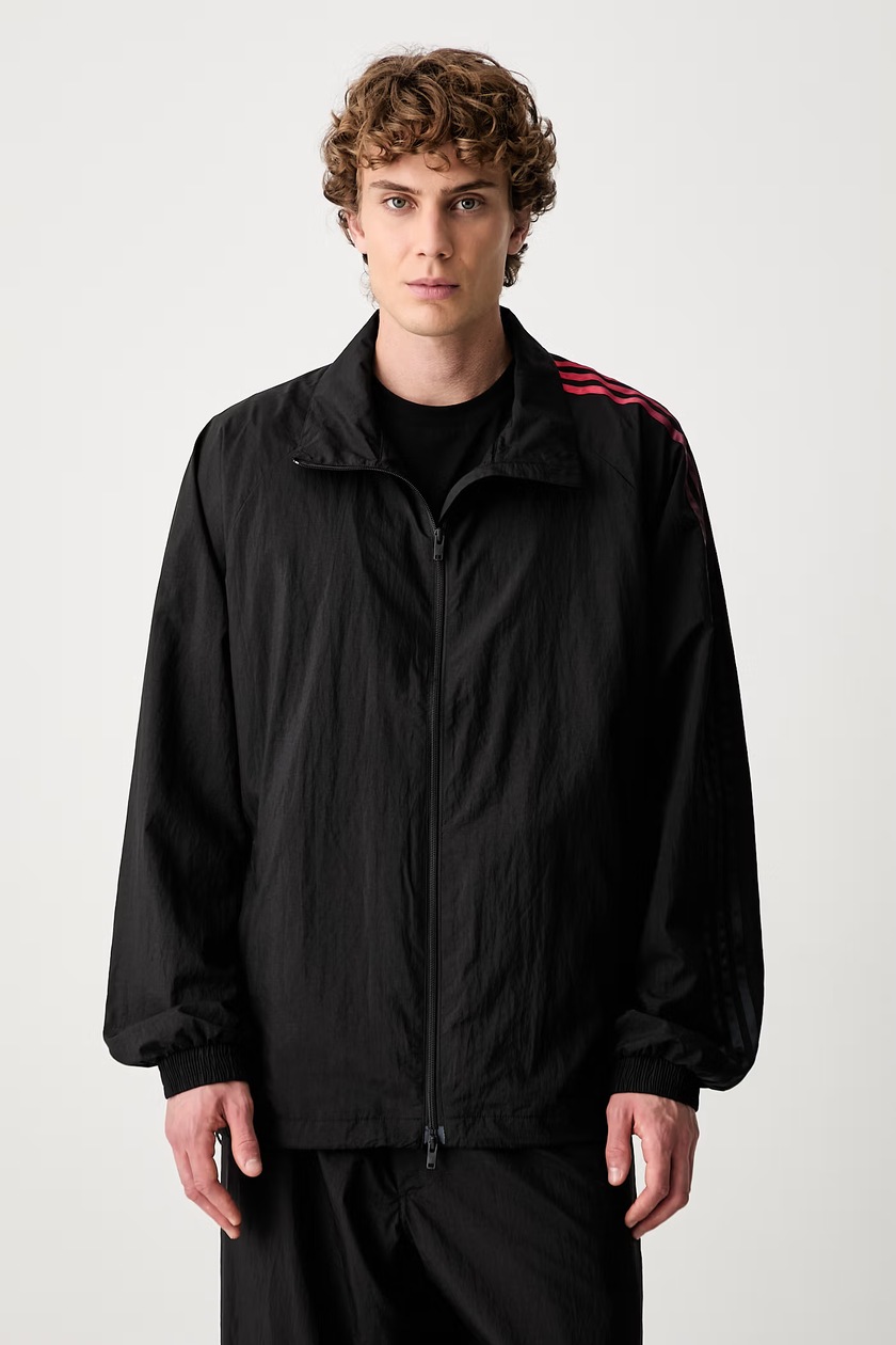 Y-3 jacket Nylon Coach Jacket men's black color IW2473 at PRM US