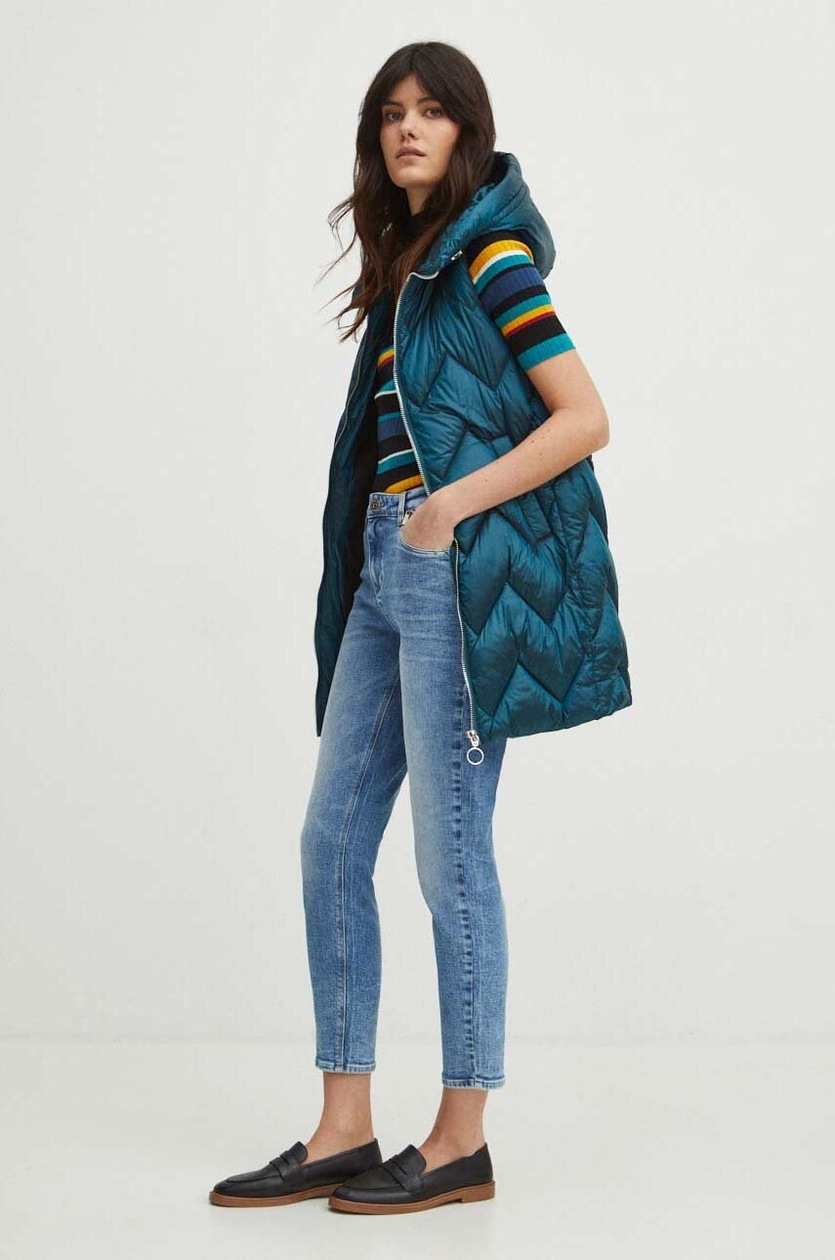 デニム・ジーパン VERSACE Woman Jeans Blue 10141031A10023 1D030 Versace Women's Medium Wash High Waisted Denim Pants US 26