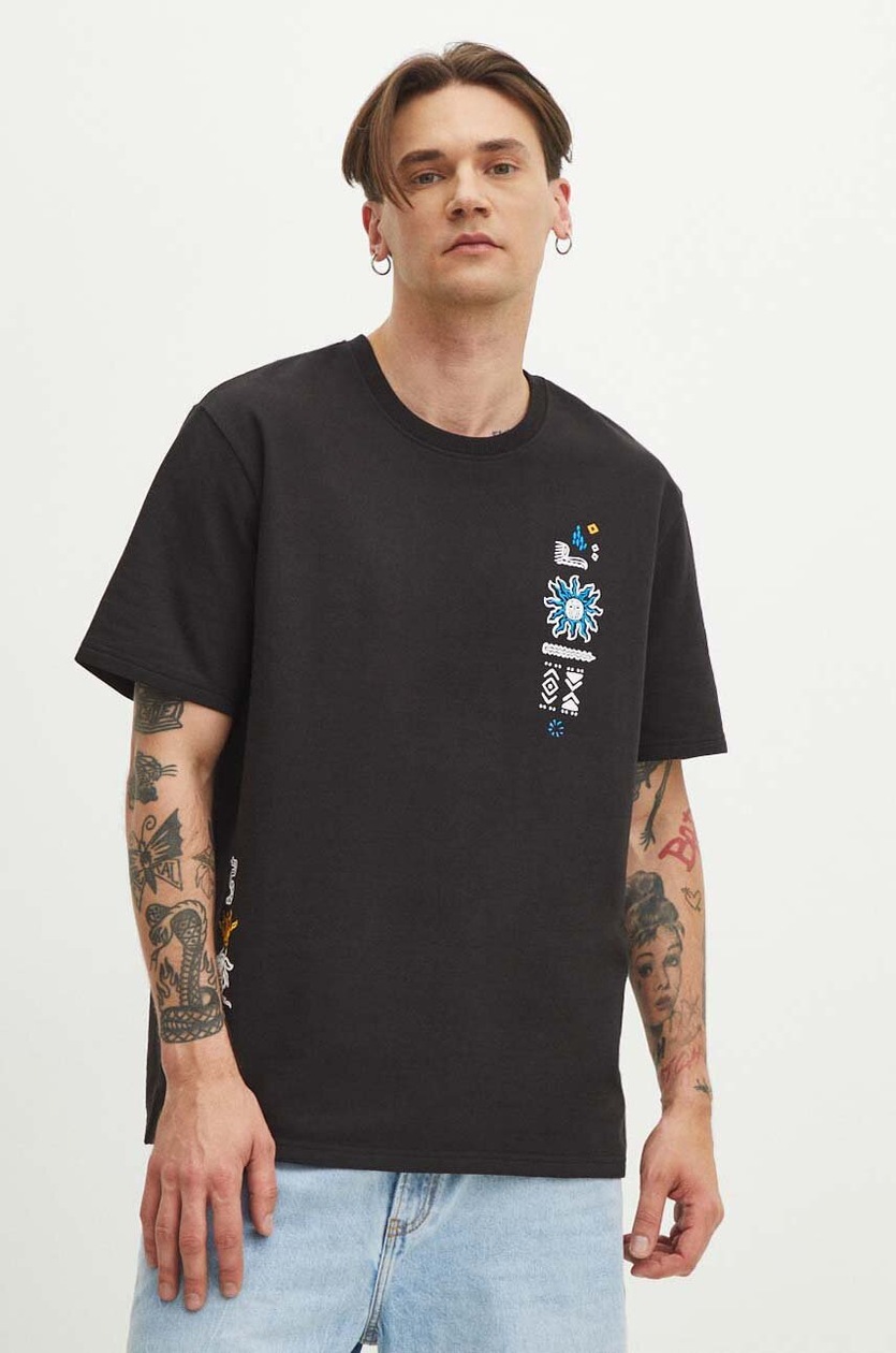 T-shirt męski z nadrukiem kolor czarny - MEDICINE