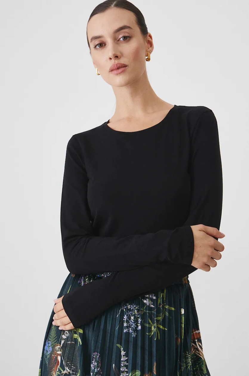 Longsleeve bawełniany z domieszką elastanu gładki kolor Longsleeve bawełniany z domieszką elastanu gładki kolor