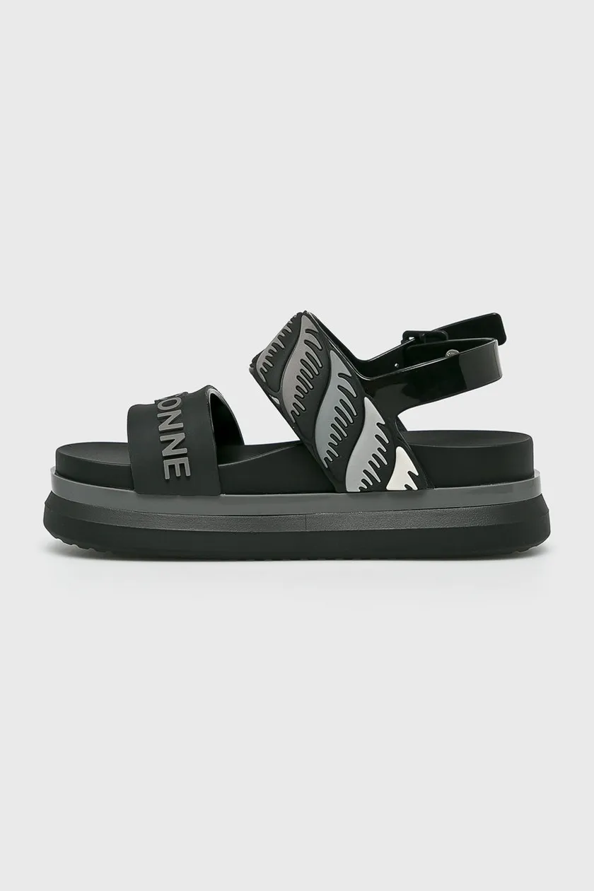 Cosmic sandal a la on sale garconne