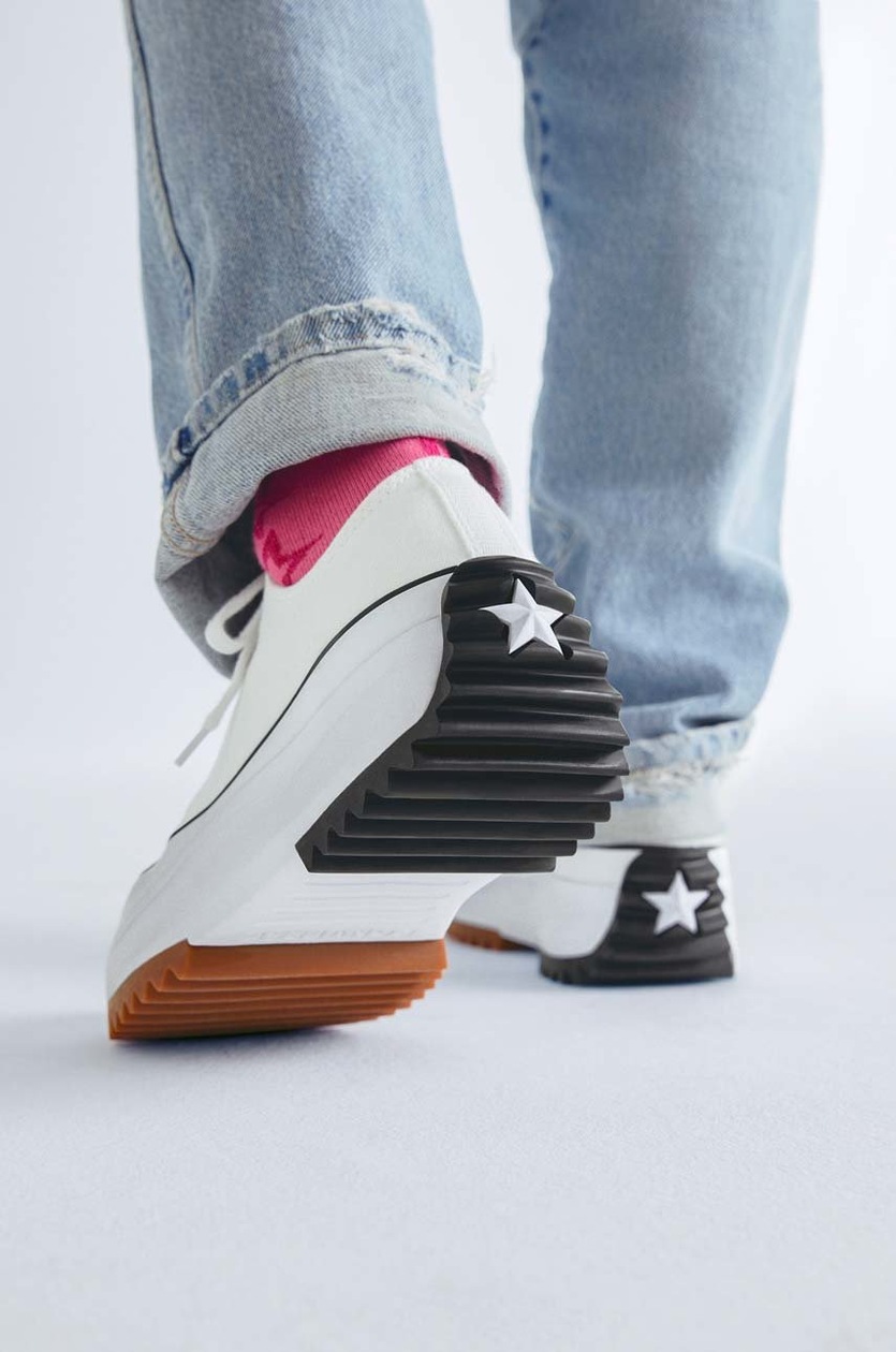Converse Run Star Hike Ox White Black Gum 168817C at PRM US display picture 1