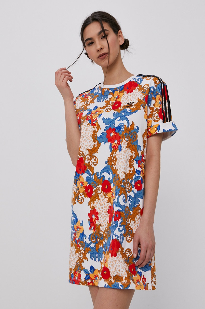 Рокля adidas Originals GN3361 къс модел 