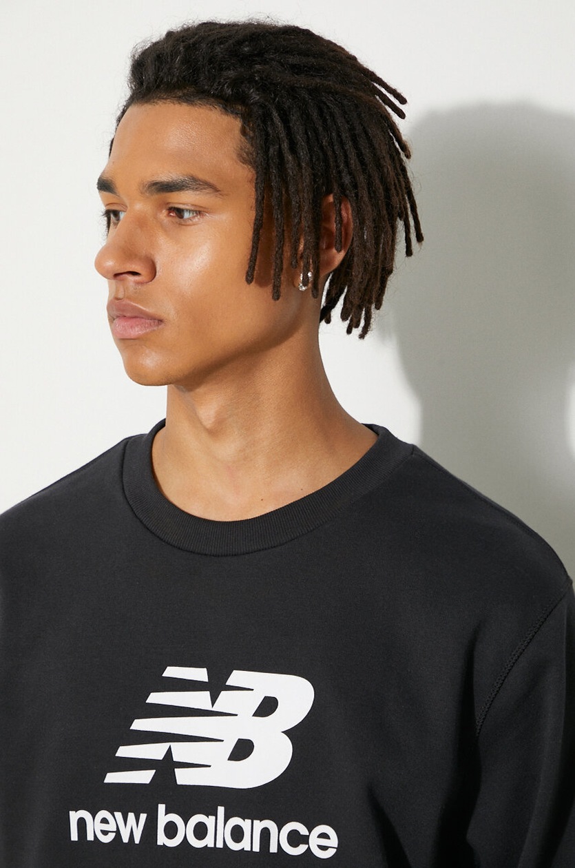 New Balance sweatshirt men's black color at PRM US