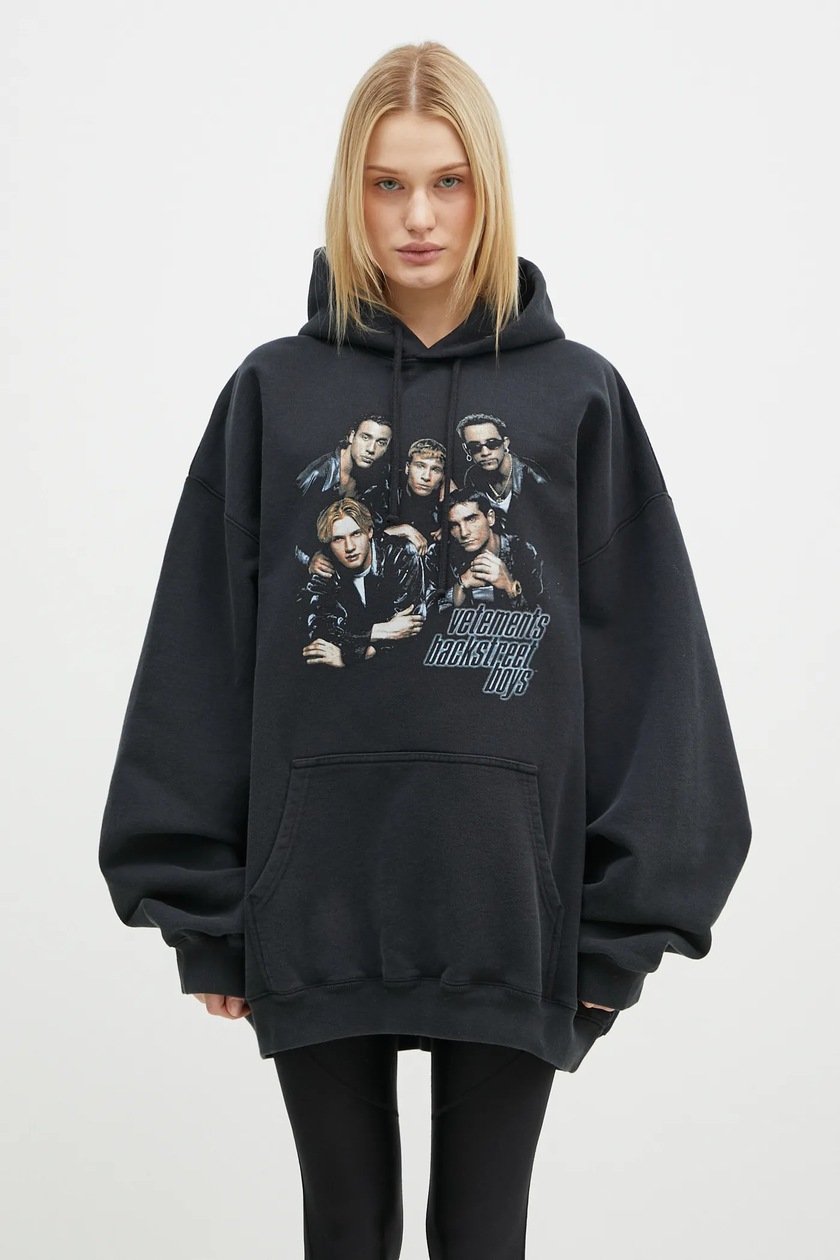 (送料・関税込) VETEMENTS \"Black Runway Backstreet Boys\" Vetements Backstreet Boys T-shirt In Black | ModeSens