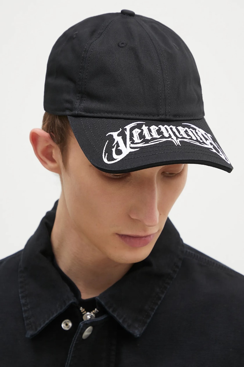 最終特価VETEMENTS ICONIC LOGO CAP 最終特価VETEMENTS ICONIC LOGO CAP