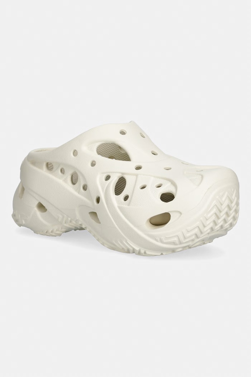 Crocs papuci Furever Crush femei, culoarea bej, cu platforma