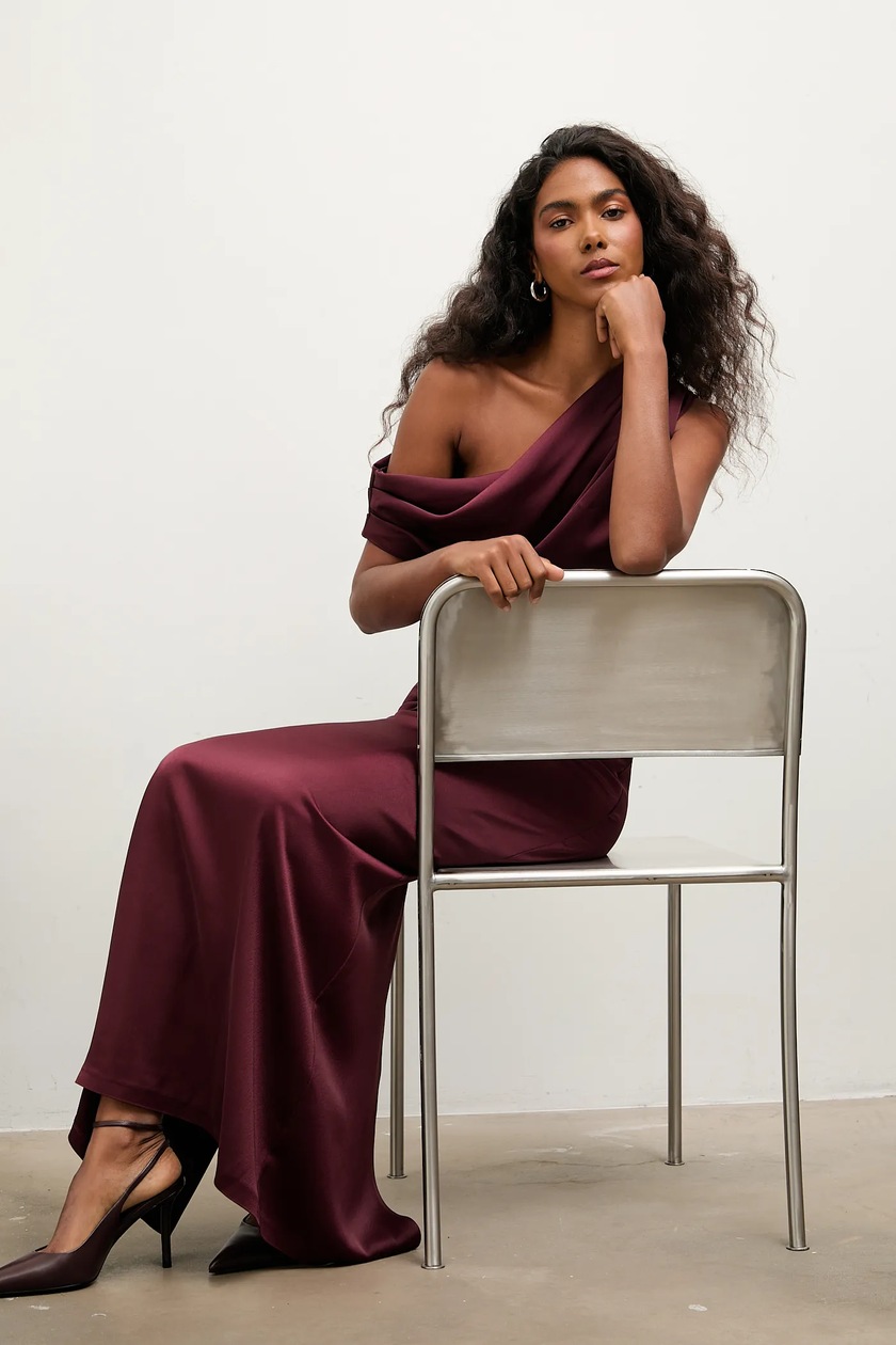 Answear.LAB sukienka  kolor bordowy maxi rozkloszowana