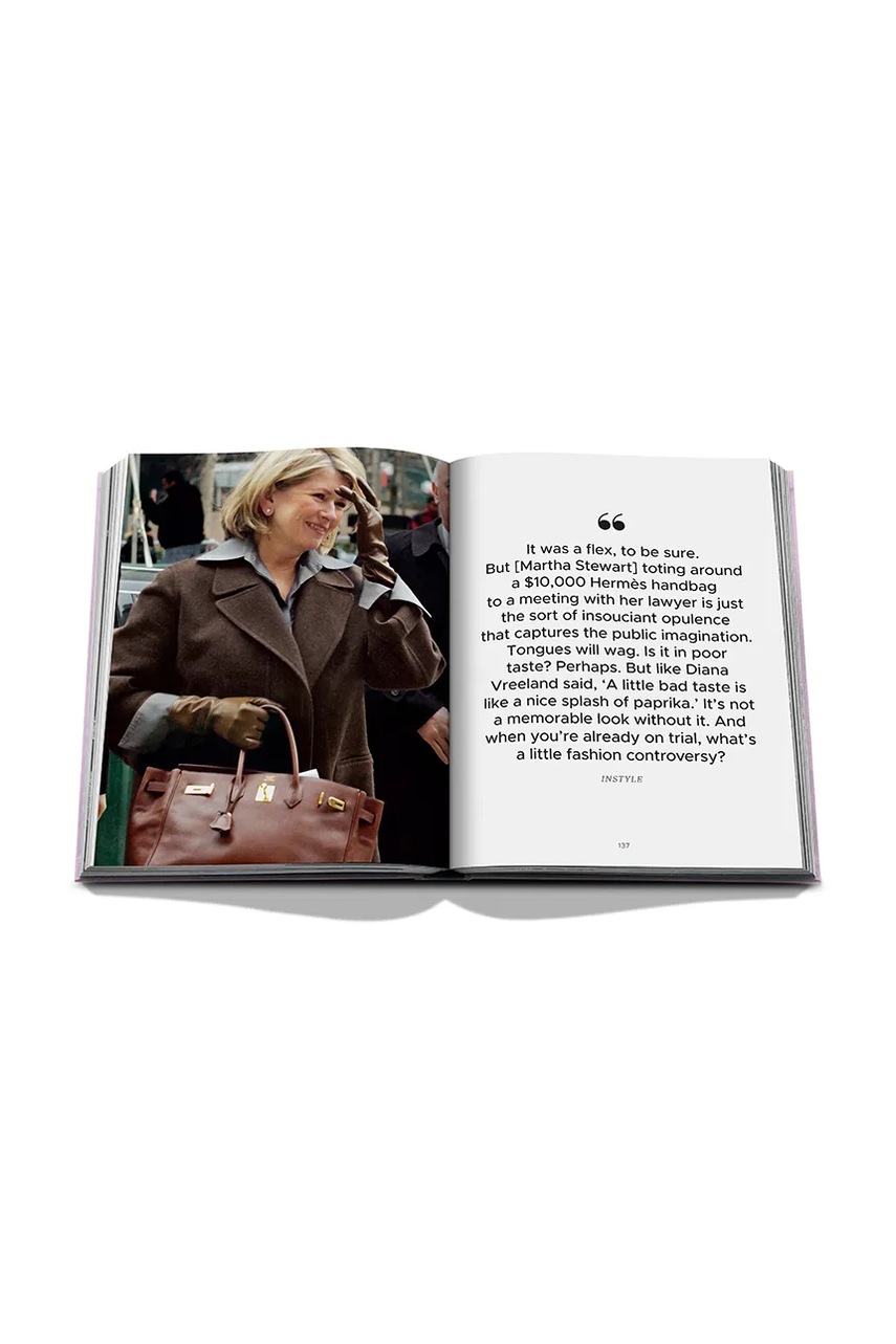 Kniha Assouline Fashionphile, The Book of Iconic Bags (obrázek 9)