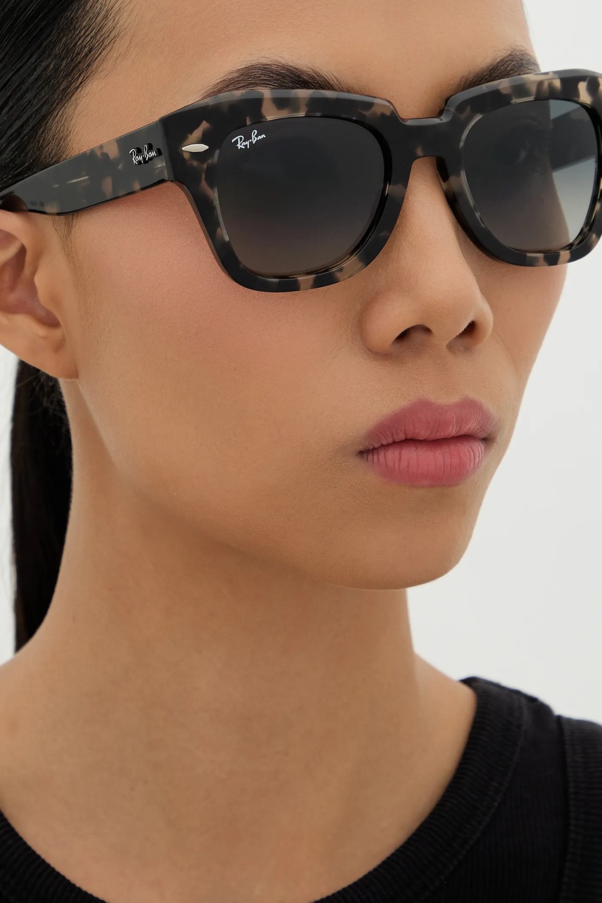 Γυαλιά ηλίου Ray-Ban χρώμα μαύρο Street φωτογραφία