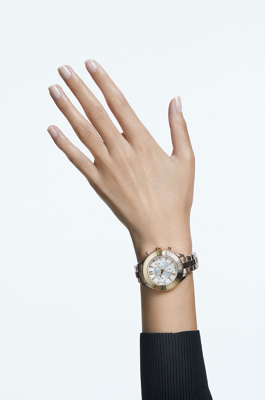 Ρολόι Swarovski 5610517 Octea Lux Sport χρώμα: χρυσαφί F30 φωτογραφία