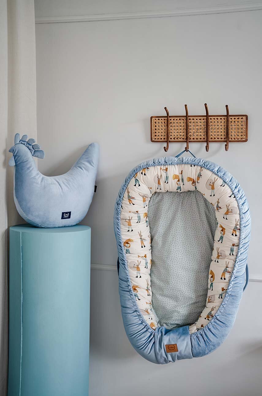 Кокон для младенцев La Millou Best Nest Velvet HEARTBEAT BLUE MUSIC M Кокон для младенцев La Millou Best Nest Velvet HEARTBEAT BLUE MUSIC M