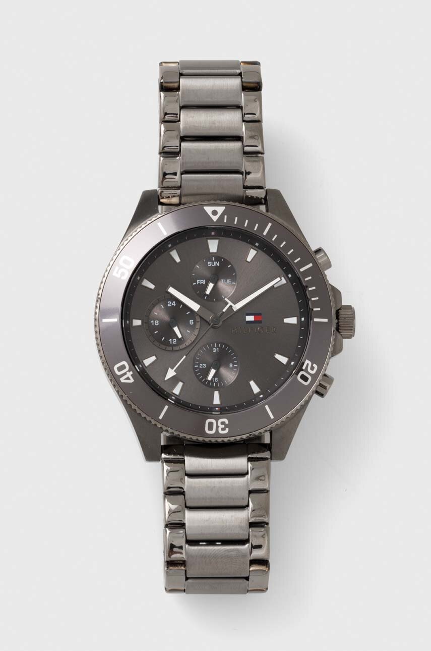

Часовник Tommy Hilfiger 1791918 мъжки в сребристо 1791918, Сребърен