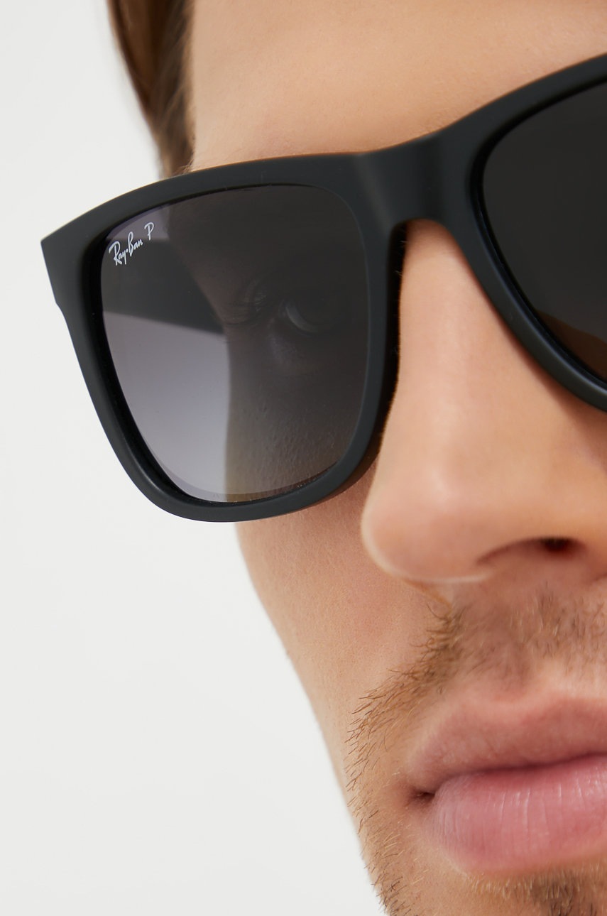 Γυαλιά ηλίου Ray-Ban χρώμα: μαύρο φωτογραφία