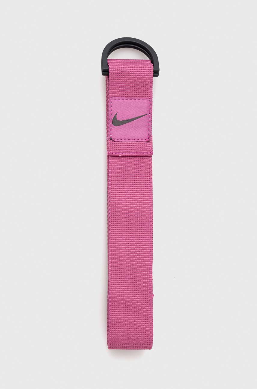 Levně Jógový pás Nike růžová barva