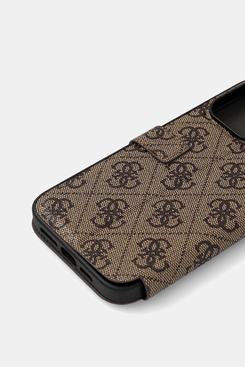 Чехол на телефон Guess iPhone 15 Pro Max 6.7" цвет коричневый GUBKP15X4GMGBR Чехол на телефон Guess iPhone 15 Pro Max 6.7" цвет коричневый GUBKP15X4GMGBR