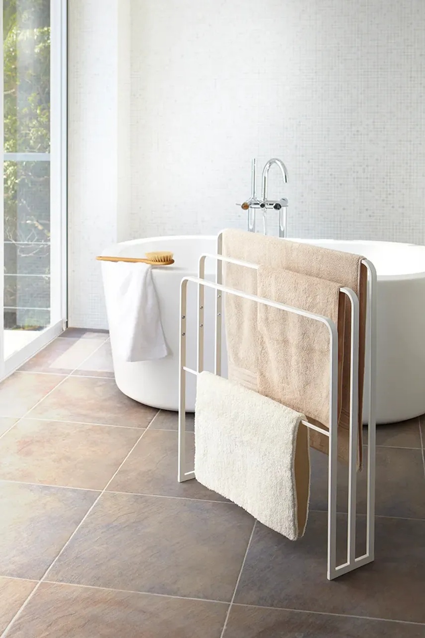 Ράγα πετσετών Yamazaki Tower χρώμα: άσπρο φωτογραφία