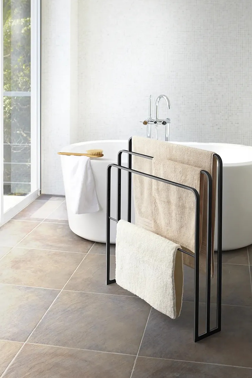 Ράγα πετσετών Yamazaki Tower χρώμα: μαύρο φωτογραφία