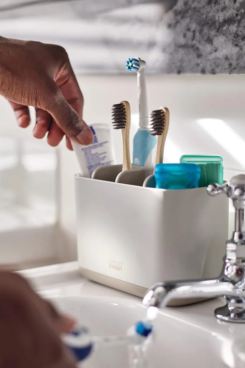 Θήκη οδοντόβουρτσας Joseph Joseph EasyStore L 18 x 23 x 10 cm χρώμα: μπεζ φωτογραφία