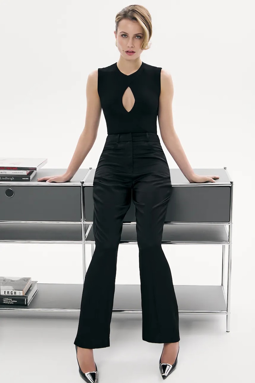 Saint Body body BODYSUIT SLEEVELESS WITH CUT femei, culoarea negru, neted, SB.599 Saint Body body BODYSUIT SLEEVELESS WITH CUT femei, culoarea negru, neted, SB.599