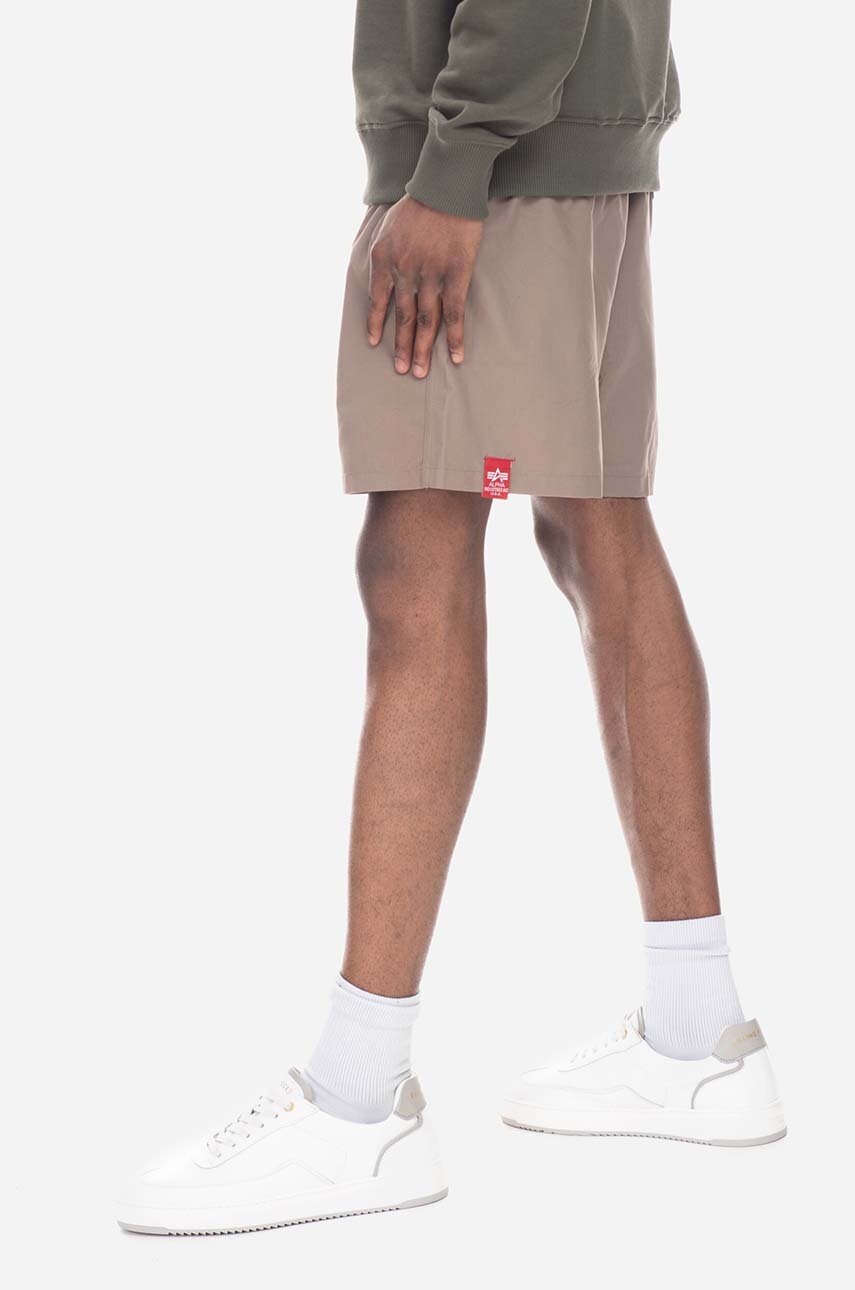 Σορτς κολύμβησης Alpha Industries χρώμα: καφέ