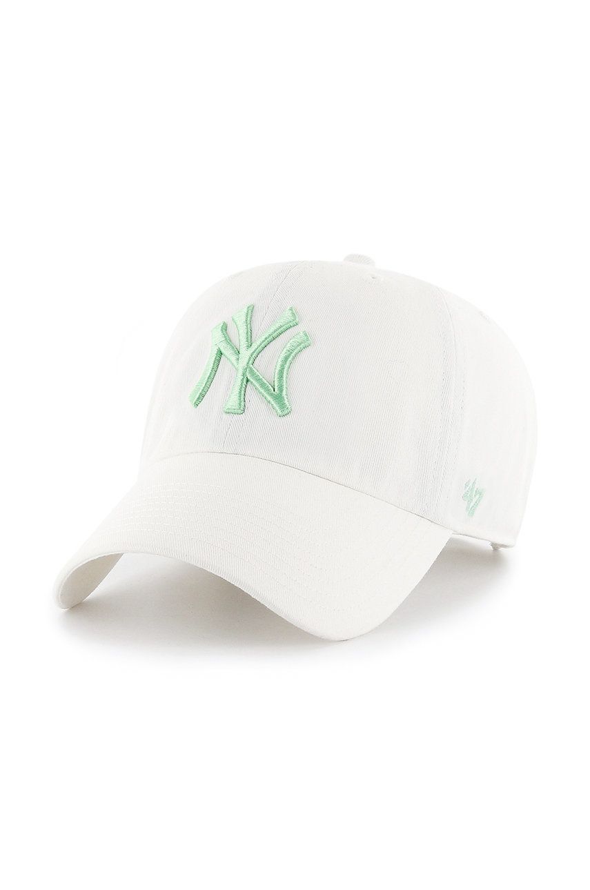 47brand șapcă New York Yankees culoarea alb, cu imprimeu