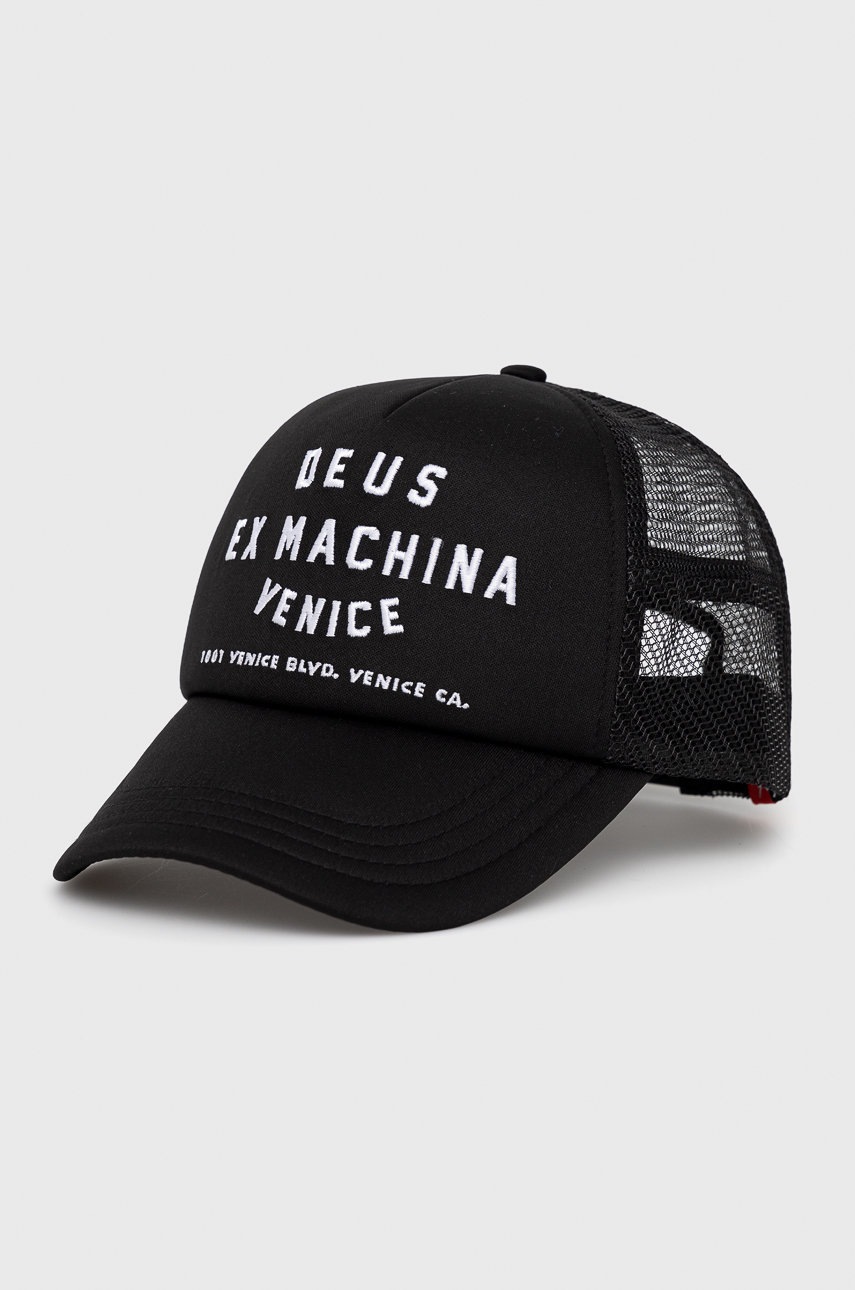 

Шапка Deus Ex Machina в черно с апликация, Черен