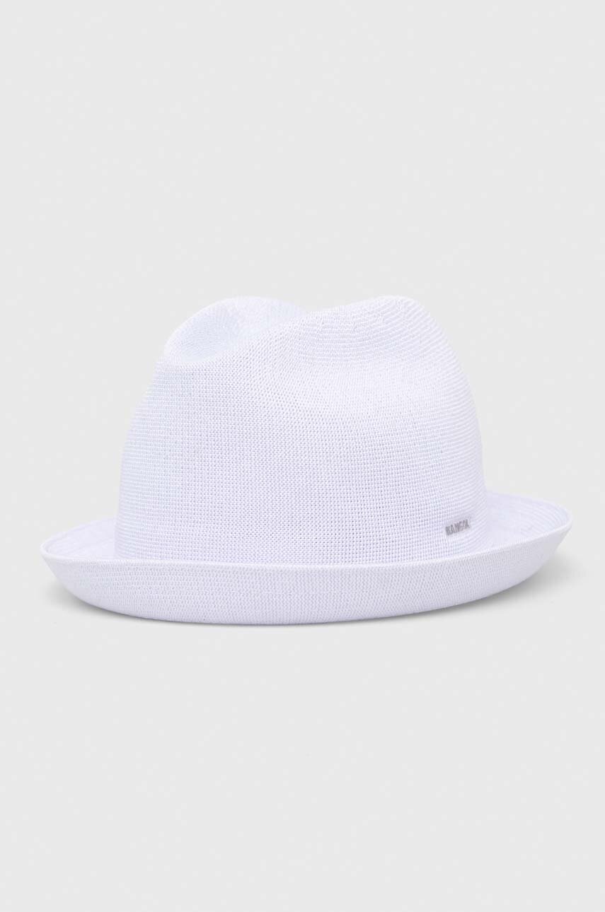 

Капела Kangol в бяло, Бял