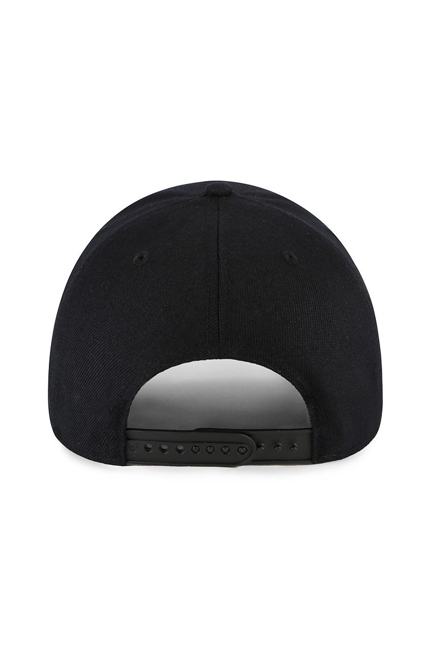 

Кепка 47brand New York Yankees колір чорний з аплікацією