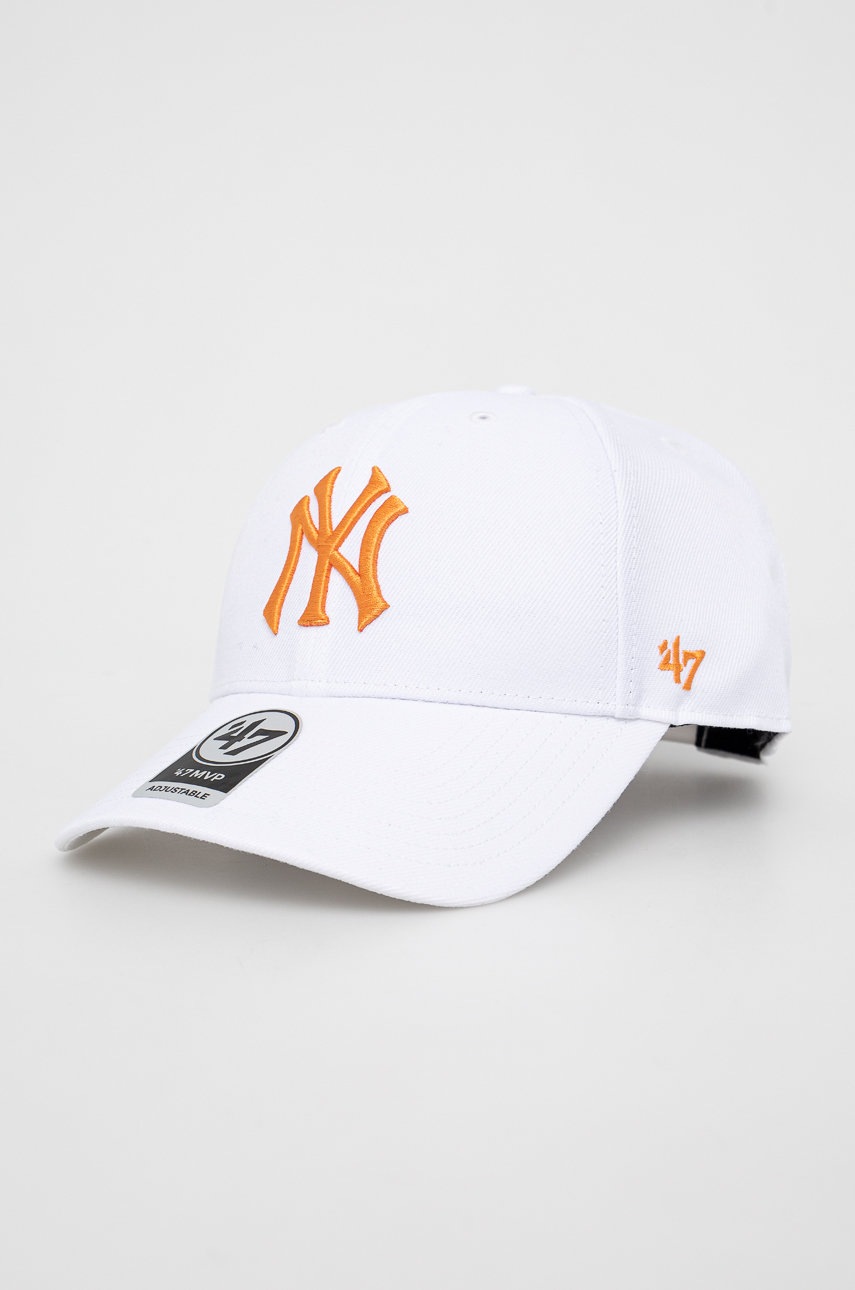 

Шапка 47brand New York Yankees в бяло с апликация, Бял