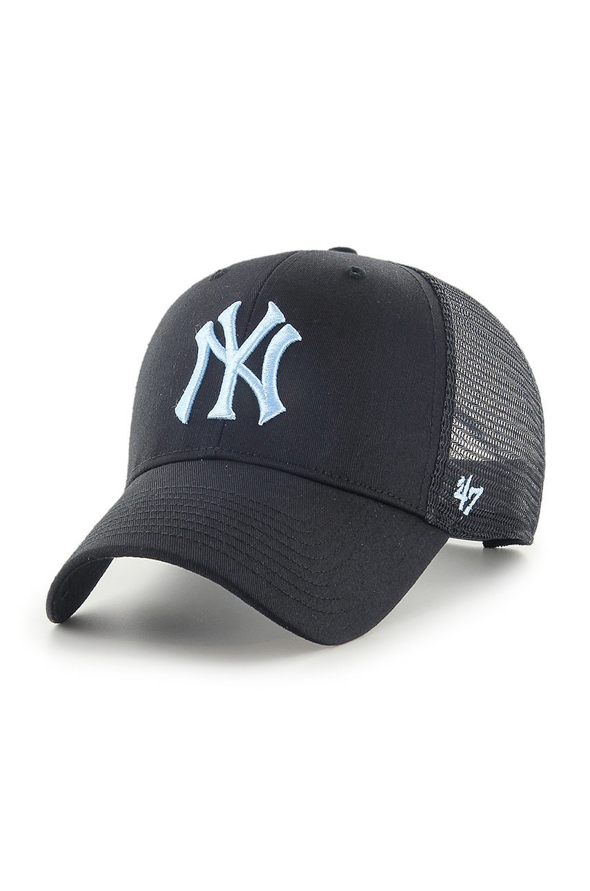 

Шапка 47brand New York Yankees в черно с апликация, Черен