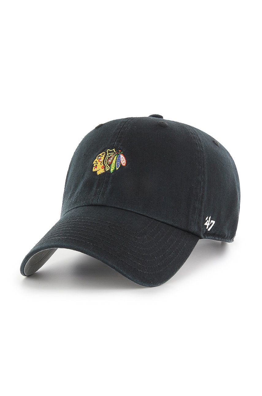 E-shop Čepice 47brand Chicago Blackhawks černá barva, s aplikací