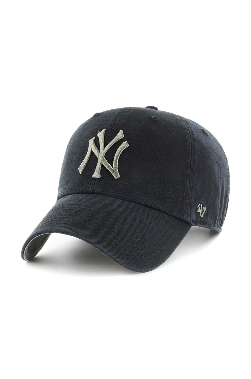 

Хлопковая кепка 47brand MLB New York Yankees цвет чёрный с аппликацией