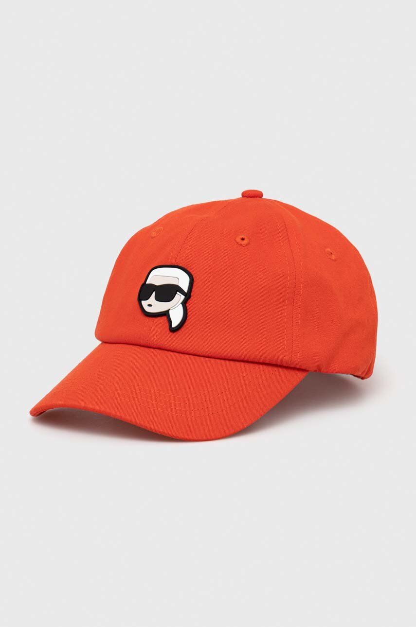 E-shop Bavlněná baseballová čepice Karl Lagerfeld oranžová barva, s aplikací