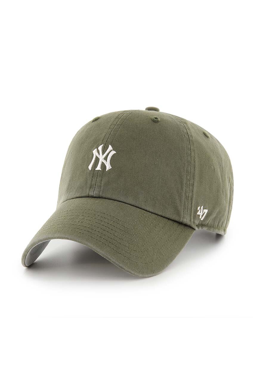 

Памучна шапка с козирка 47 brand MLB New York Yankees в кафяво с апликация B-BSRNR17GWS-SWA, Кафяв