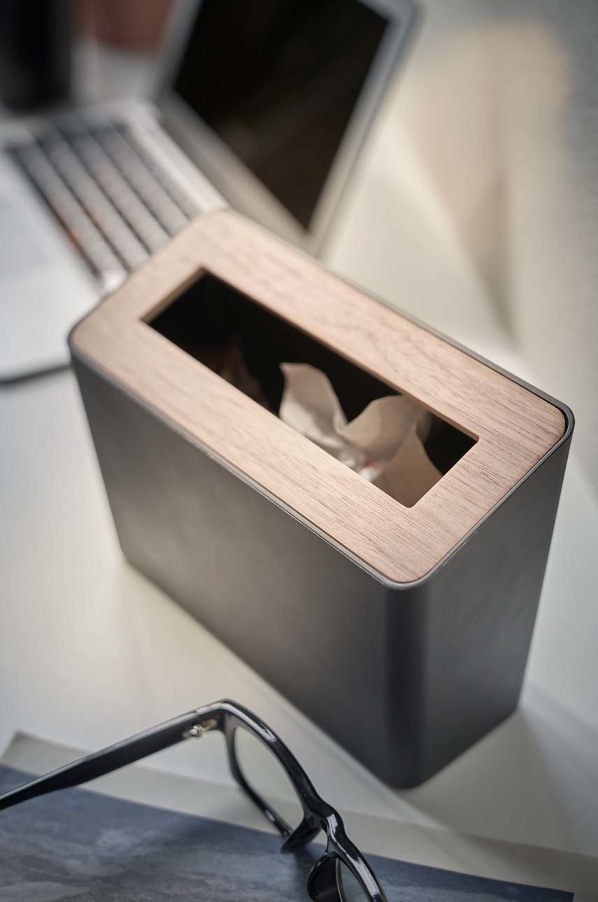 Κάδος σκουπιδιών Yamazaki Rin φωτογραφία