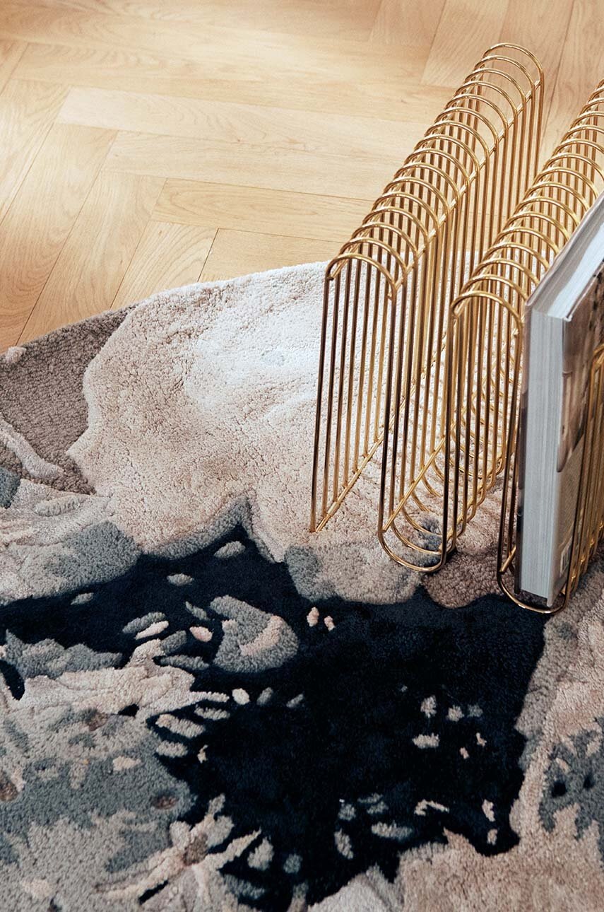 Θήκη για εφημερίδες και περιοδικά AYTM Curva φωτογραφία