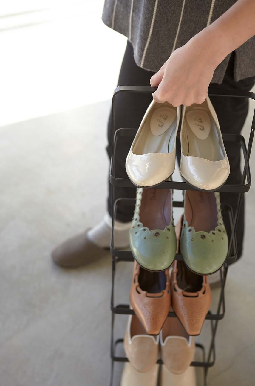 Ράφι παπουτσιών Yamazaki Tower φωτογραφία