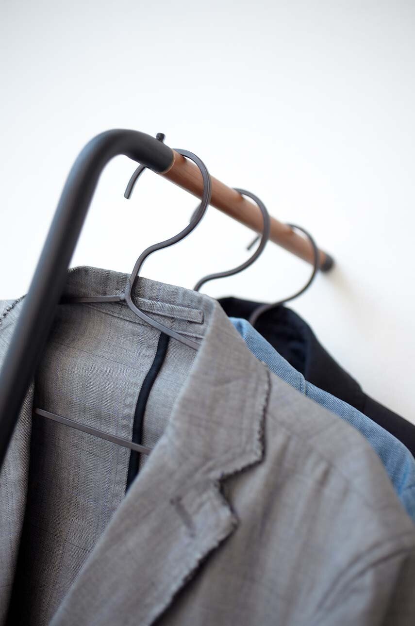 Κρεμάστρα Yamazaki Tower Slim Leaning φωτογραφία