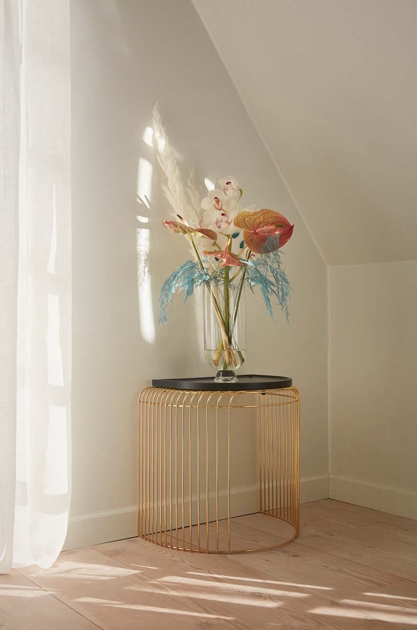 Τραπέζι του καφέ AYTM Curva φωτογραφία