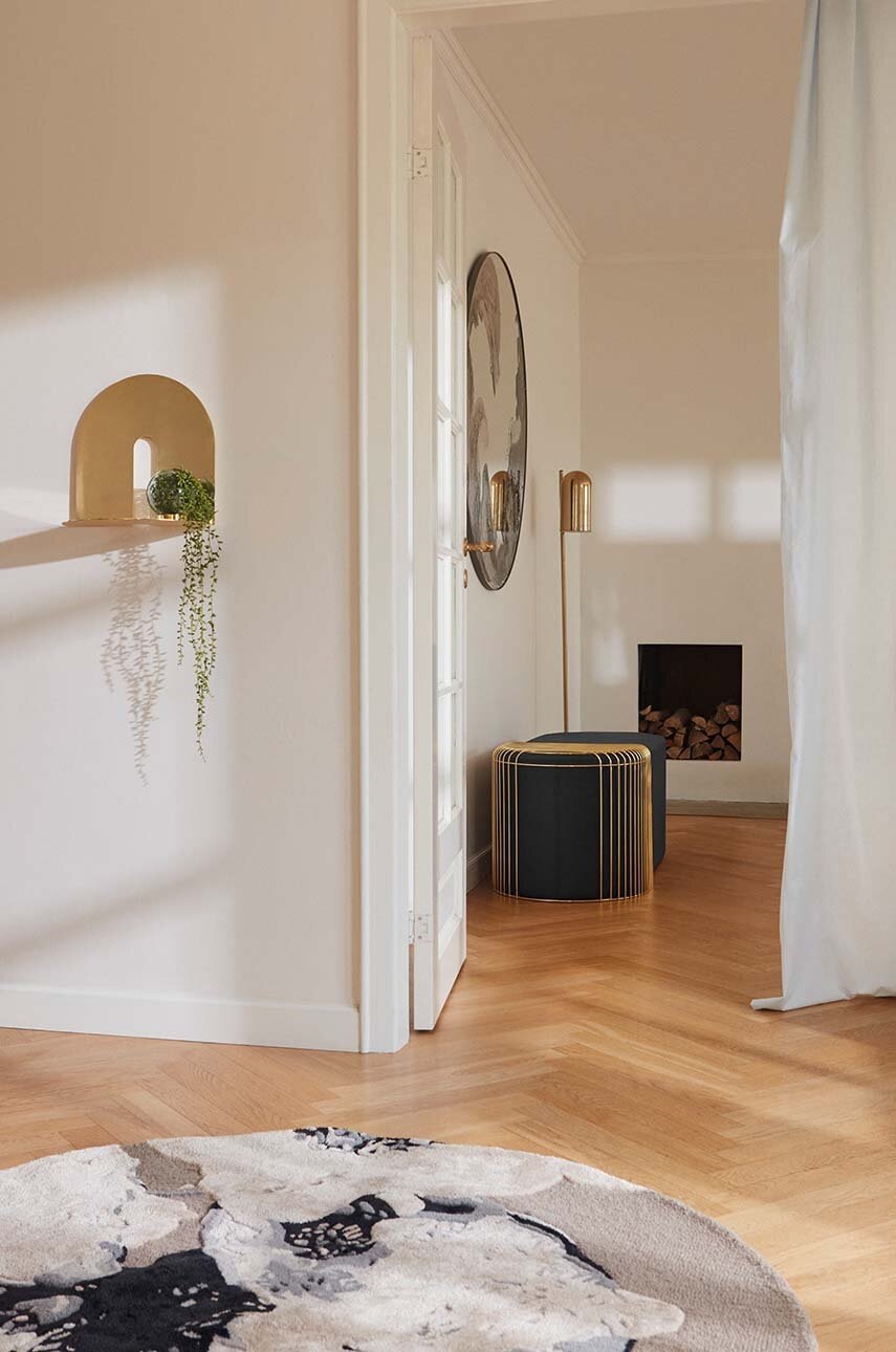 Τραπέζι του καφέ AYTM Curva φωτογραφία