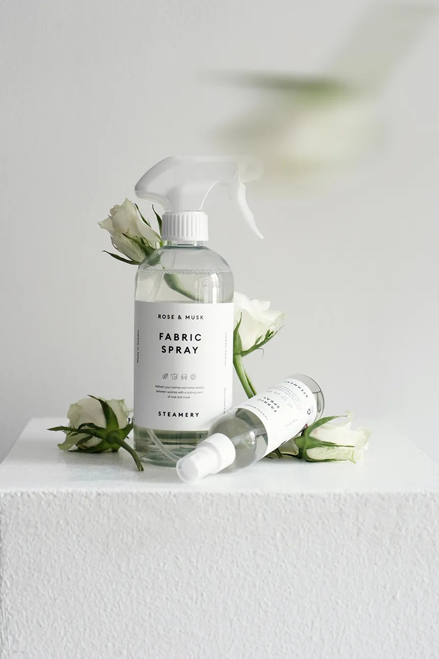 Σπρέι αποσμητικό υφασμάτων Steamery Rose & Musk 500 ml χρώμα: πολύχρωμο, 0 φωτογραφία