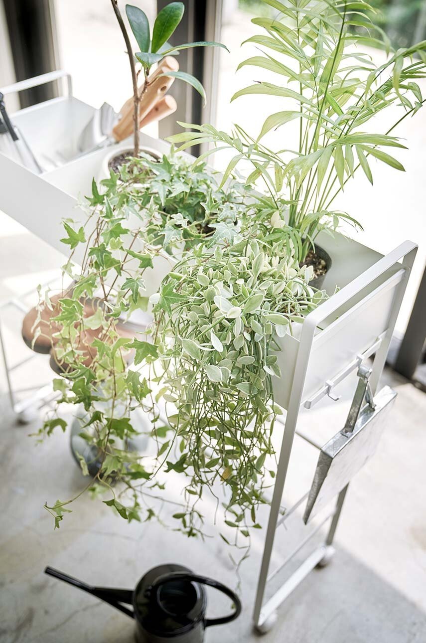 Κινητό καροτσάκι αποθήκευσης Yamazaki Tower φωτογραφία